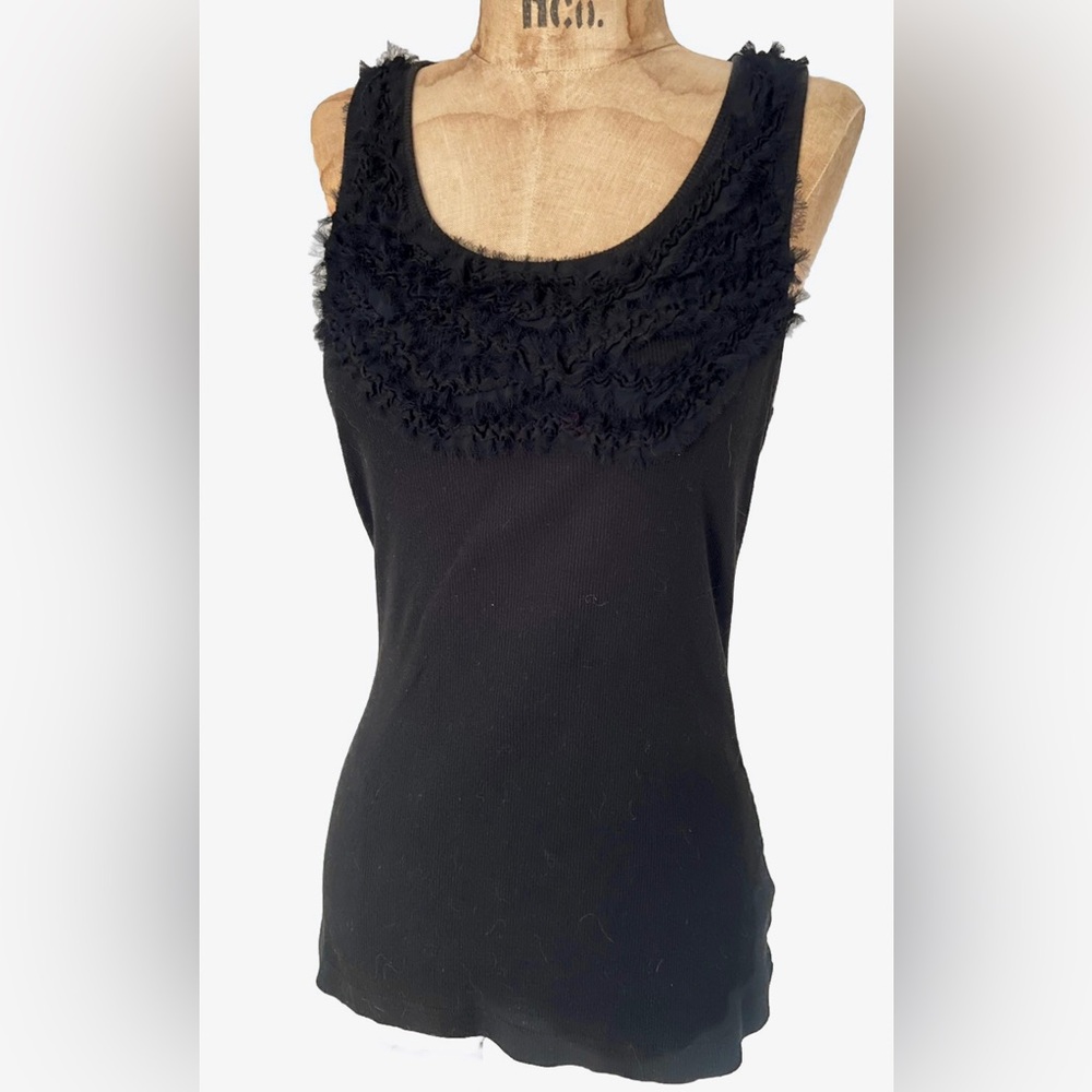 Elle Black Ruffle Front Ribbed Tank Top EUC M - Picture 3 of 9